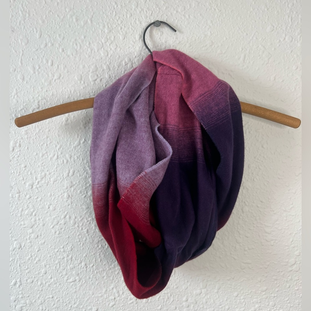 V. Fraas Cashmink Ombre Infinity Scarf Purple Wine Navy Made in Germany